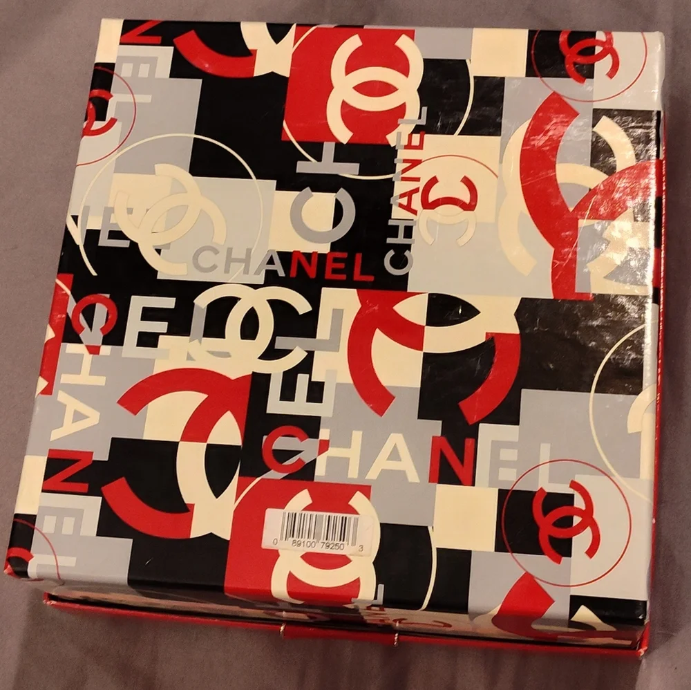Like-New Designer Chanel Gift Box